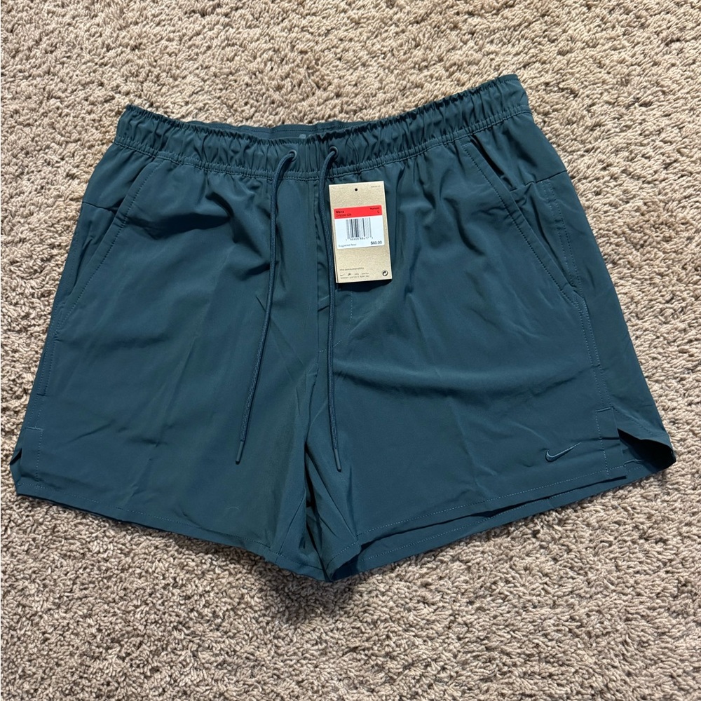 New Nike Dri-FIT Unlimited Unlined 5" Training Shorts Men’s Size L DV9336-328
